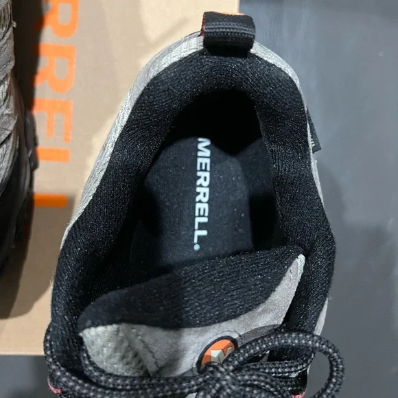 Men, Size 8, brown/ tan/ taupe, Merrell, waterproof. - Picture 9 of 14